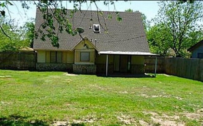 Foto del edificio - 1715 W Doyle St