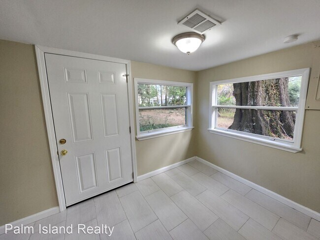 Building Photo - 3 br, 1 bath House - 4645 Johnson St.