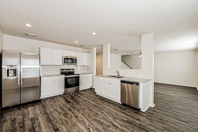 Building Photo - 6831 Brookglen Ln