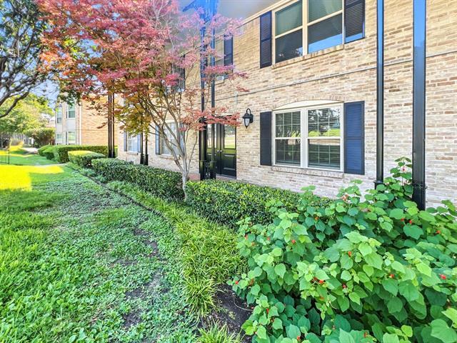Foto principal - 7718 Royal Ln