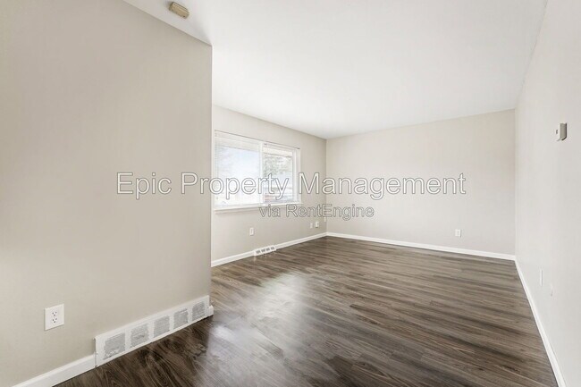 Foto del edificio - 1030 Montie Rd