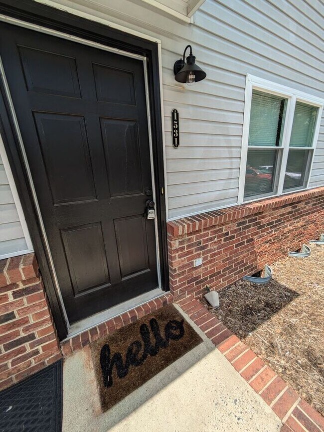 Building Photo - 2BD/1.5BA Unit at Pinecrest Apartments in ...