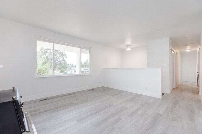Foto del edificio - 11815 Ainsworth Ave S
