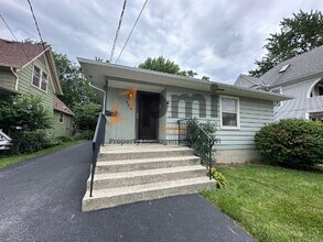 Building Photo - 408 E Clark St