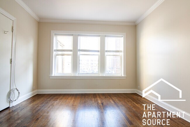 Foto del edificio - 646 W Roscoe St