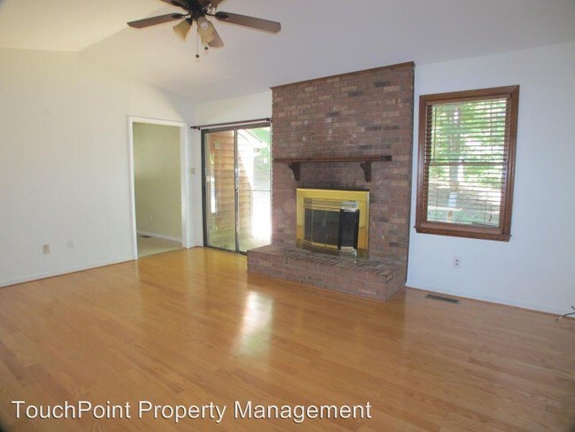 Foto del edificio - 3 br, 2 bath House - 2218 Chestnut Lane
