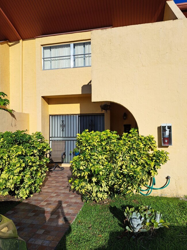 Foto del edificio - 13701 SW 84th St