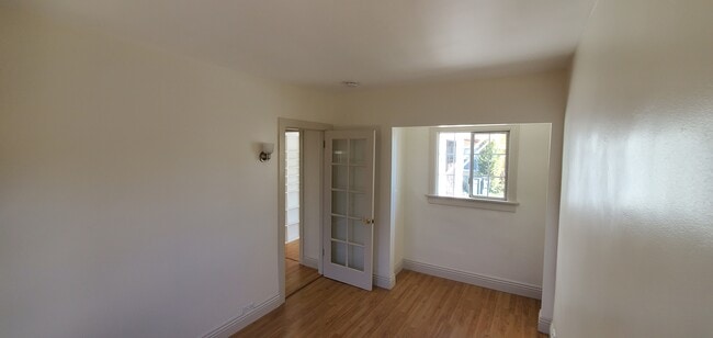 Building Photo - 760 Elmira St #5