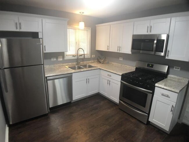 Building Photo - 258 Miami St