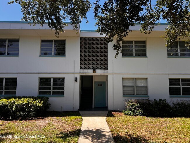 Foto del edificio - 8401 N Atlantic Ave