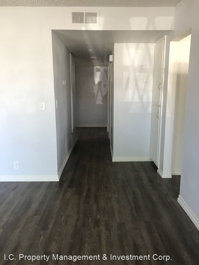 Foto del edificio - 724-728 N Electric Ave