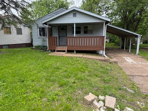 Building Photo - 116 Mc Alpine Dr