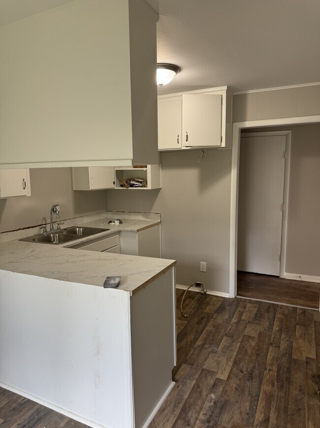 Foto del edificio - 4212 N Askew Ave