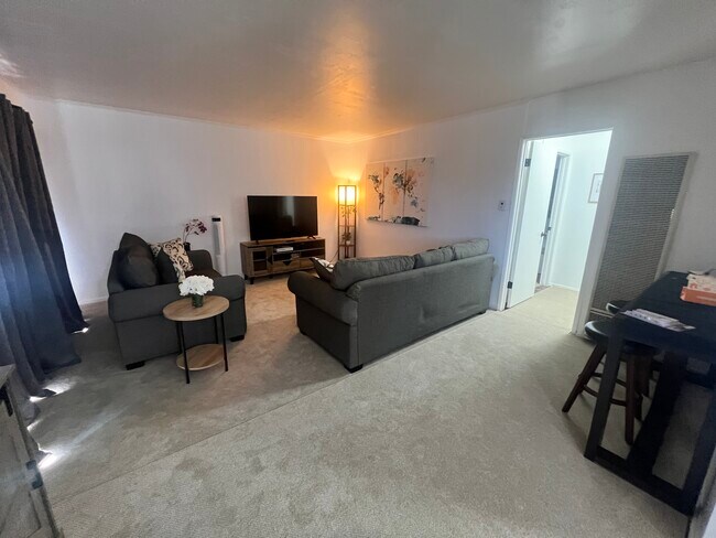 Foto del edificio - 25905 Narbonne Ave