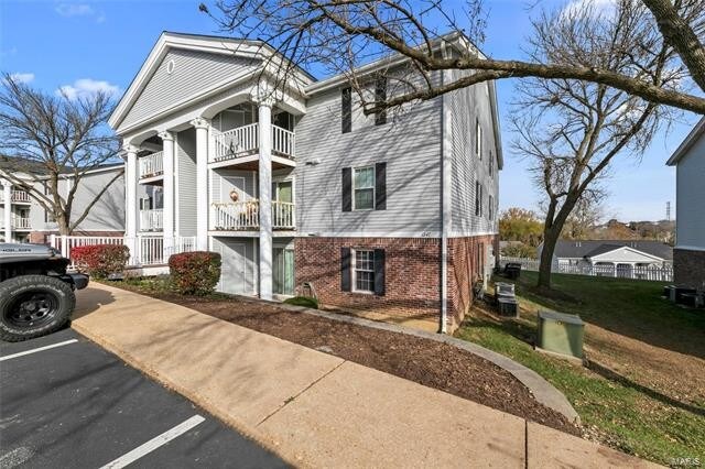 Building Photo - 1247 Creve Coeur Crossing Ln