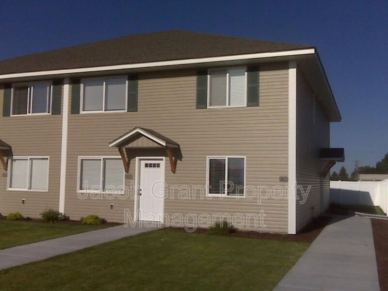 454 E Center St Unit A3, Shelley, ID 83274 Condo for Rent in Shelley