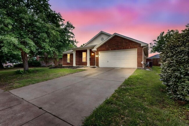 Building Photo - 123 Hackberry Trail