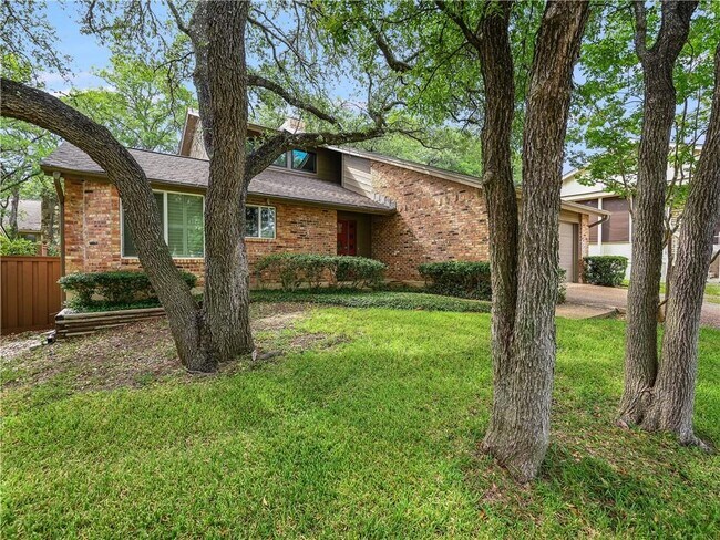 Building Photo - 8402 Summer Tree Ct
