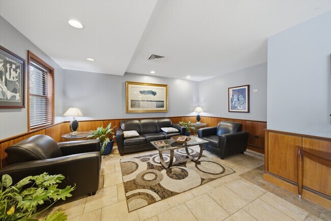 Foto del edificio - 6030 N Sheridan Rd