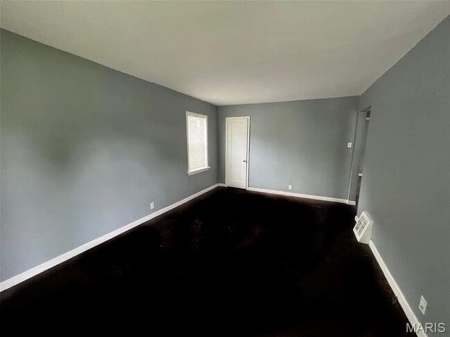 Photo - 853 Nassau Dr House