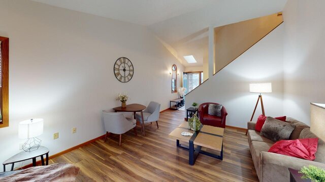 Building Photo - 722 N 16th Ave