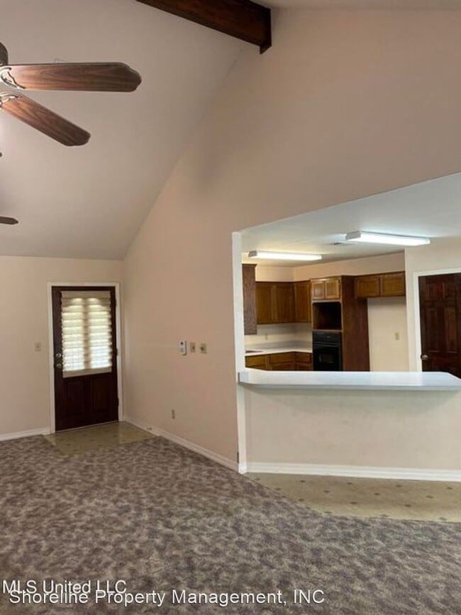 Building Photo - 3 br, 2.5 bath House - 5900 Washington Avenue