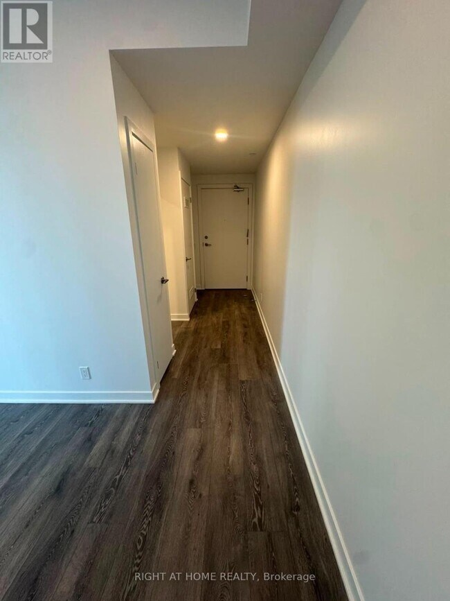 Building Photo - 10 Flavelle Trl