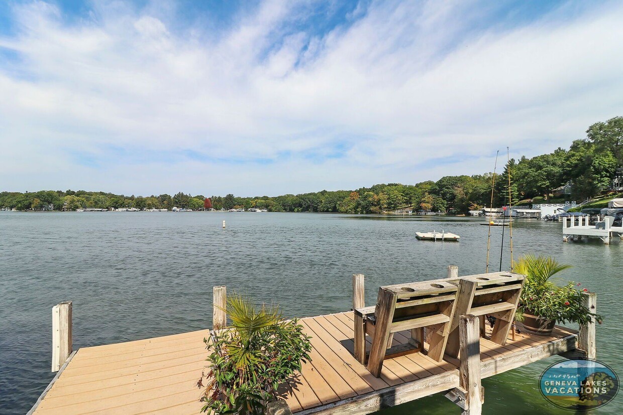 Building Photo - Lauderdale Luxury Lakefront Retreat Available for Monthly & Mid-Term Rentals