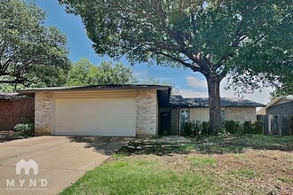 Building Photo - 703 Marlow Pl