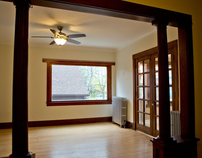 Foto del edificio - 225 Buell St