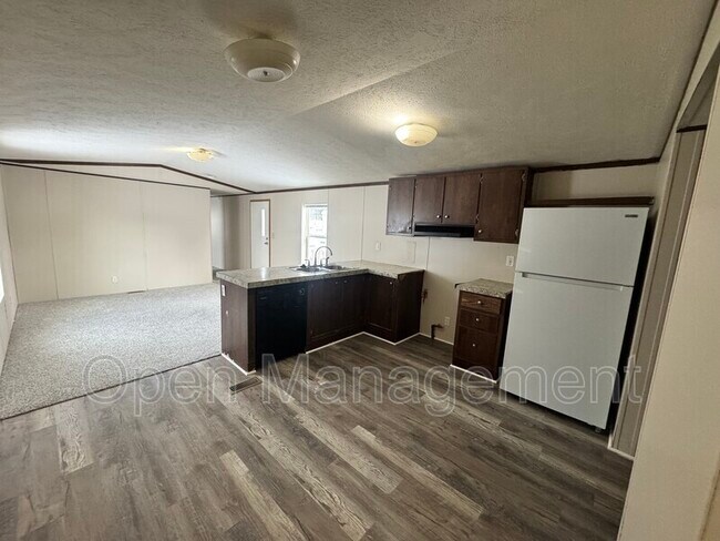 Foto del edificio - 301 Mantle Ave