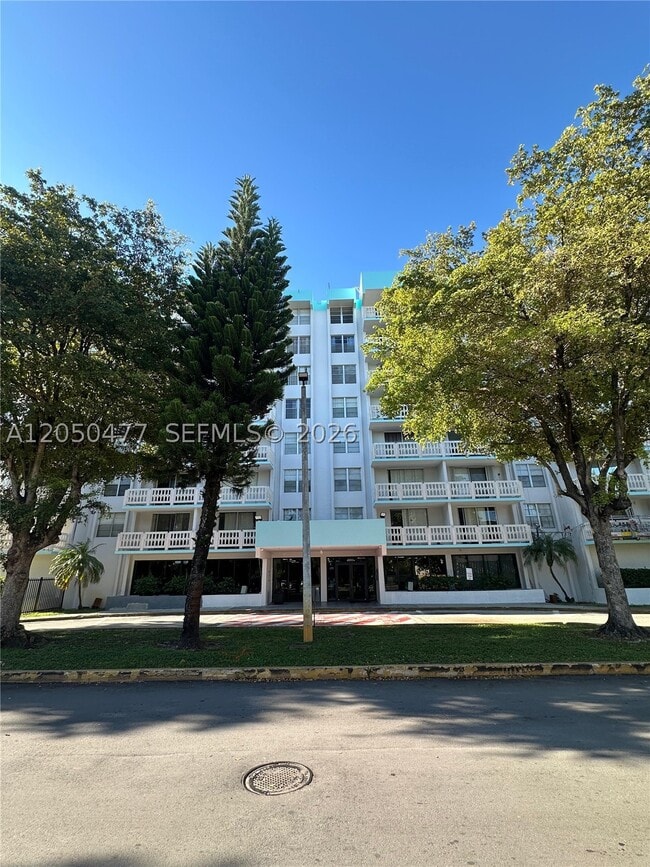 Building Photo - 15600 NW 7th Ave