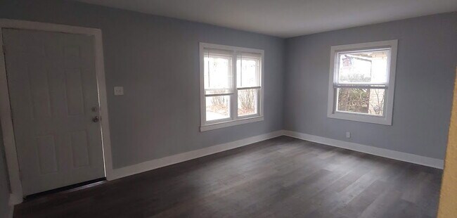 Foto del edificio - 5955 N 79th St