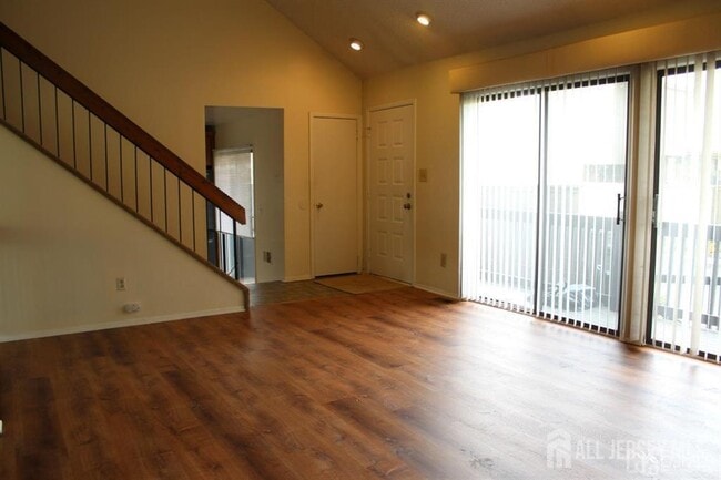 Foto del edificio - 3 Westgate Dr