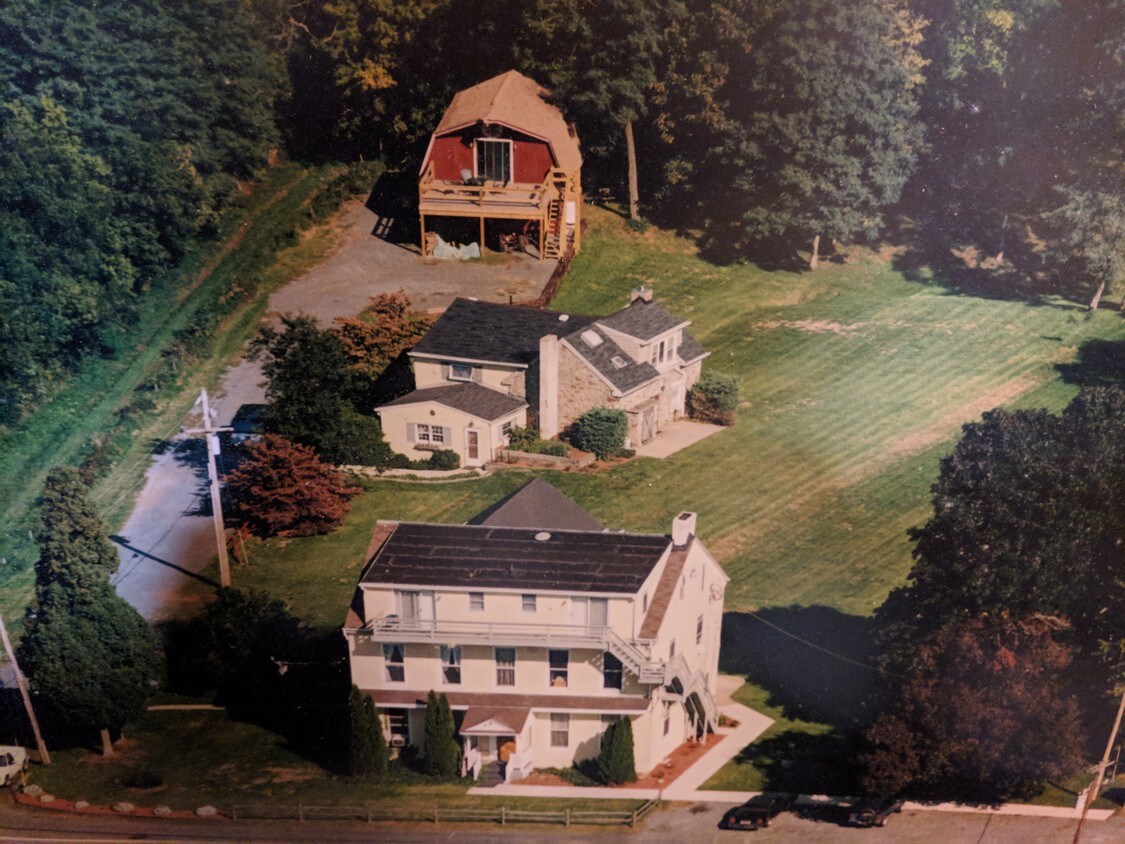 2147 E Main St, Douglassville, PA 19518 2147 E Main St Douglassville