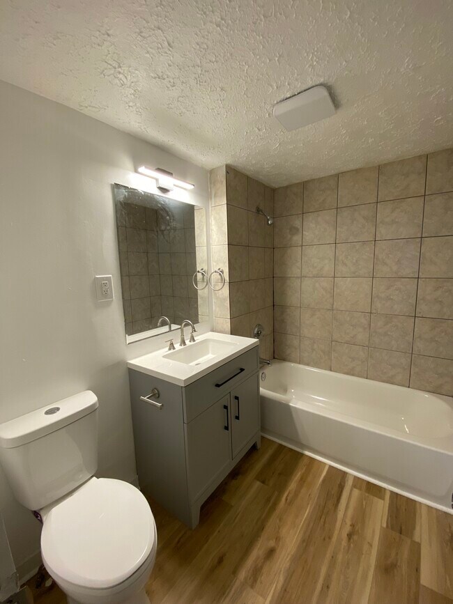 Foto del edificio - 310 N 27th St