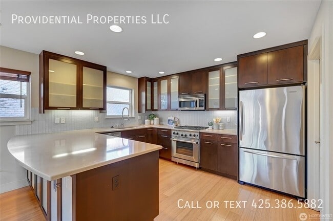 Building Photo - 1918A N 46th St