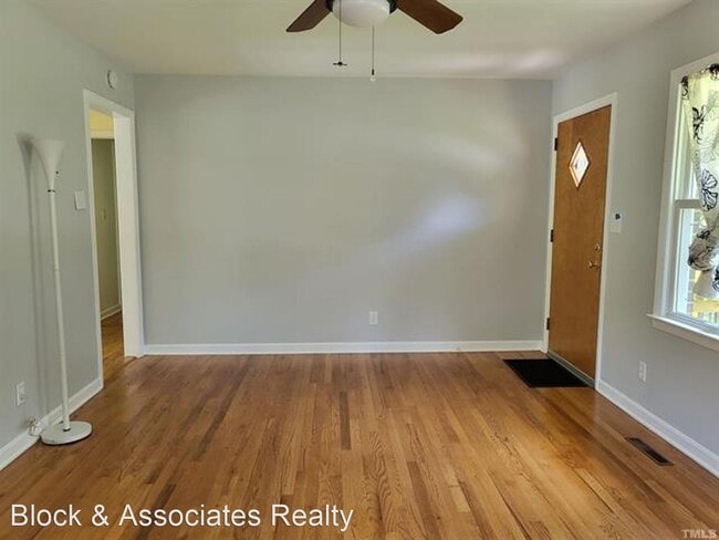 Building Photo - 3 br, 1.5 bath House - 2104 Balboa Rd