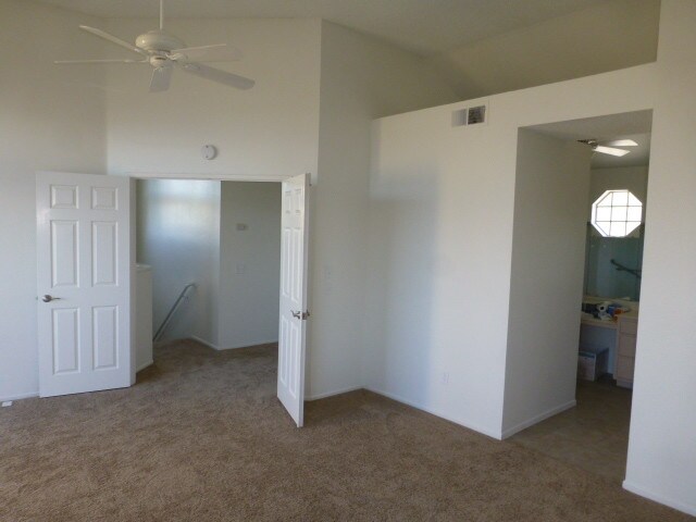 Building Photo - 6221 E Onyx Ln