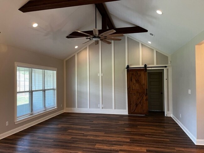 Building Photo - 4bedroom/2bath Home Near Moody AFB