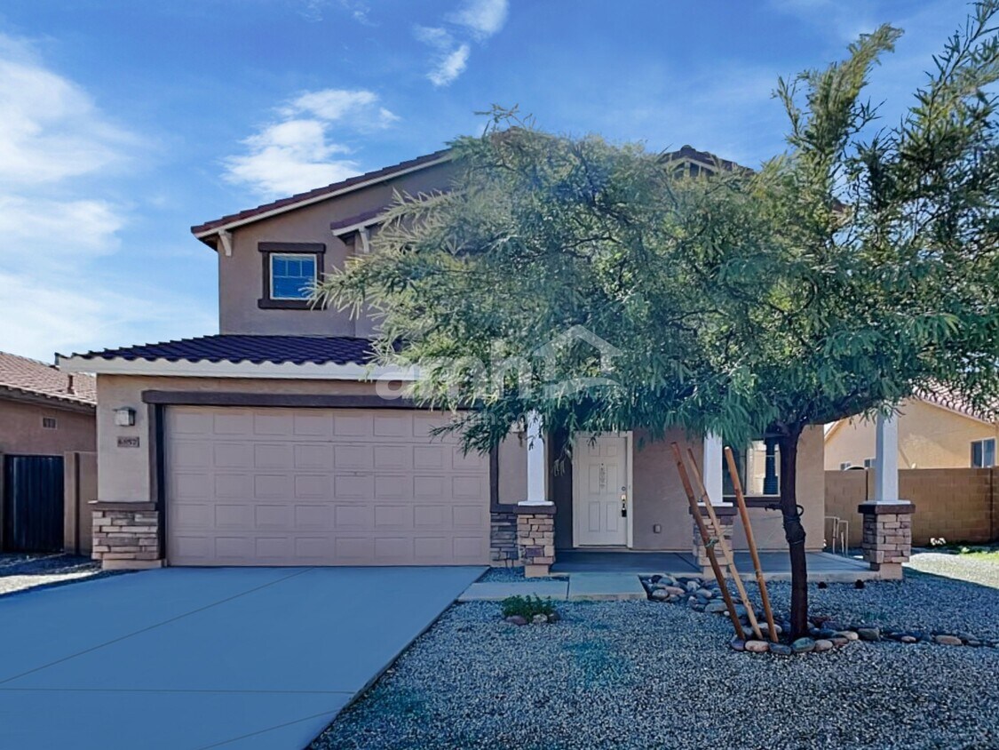 Foto principal - 6857 W Carter Road