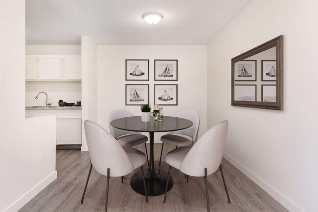 Building Photo - Westwinds Of Summerlea