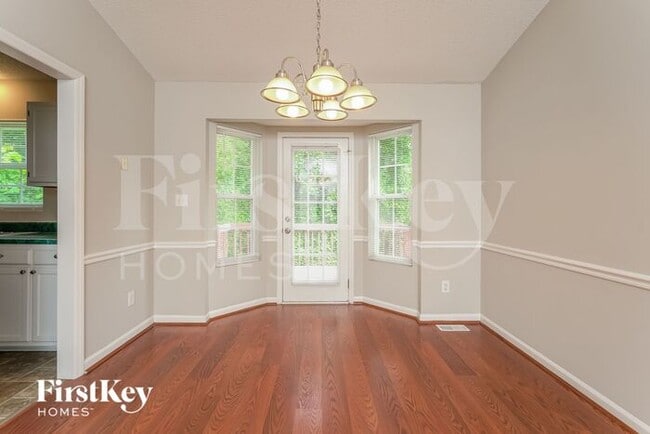 Foto del edificio - 514-513 3 Oaks Dr