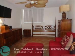 Foto del edificio - 2571 Aragon Blvd