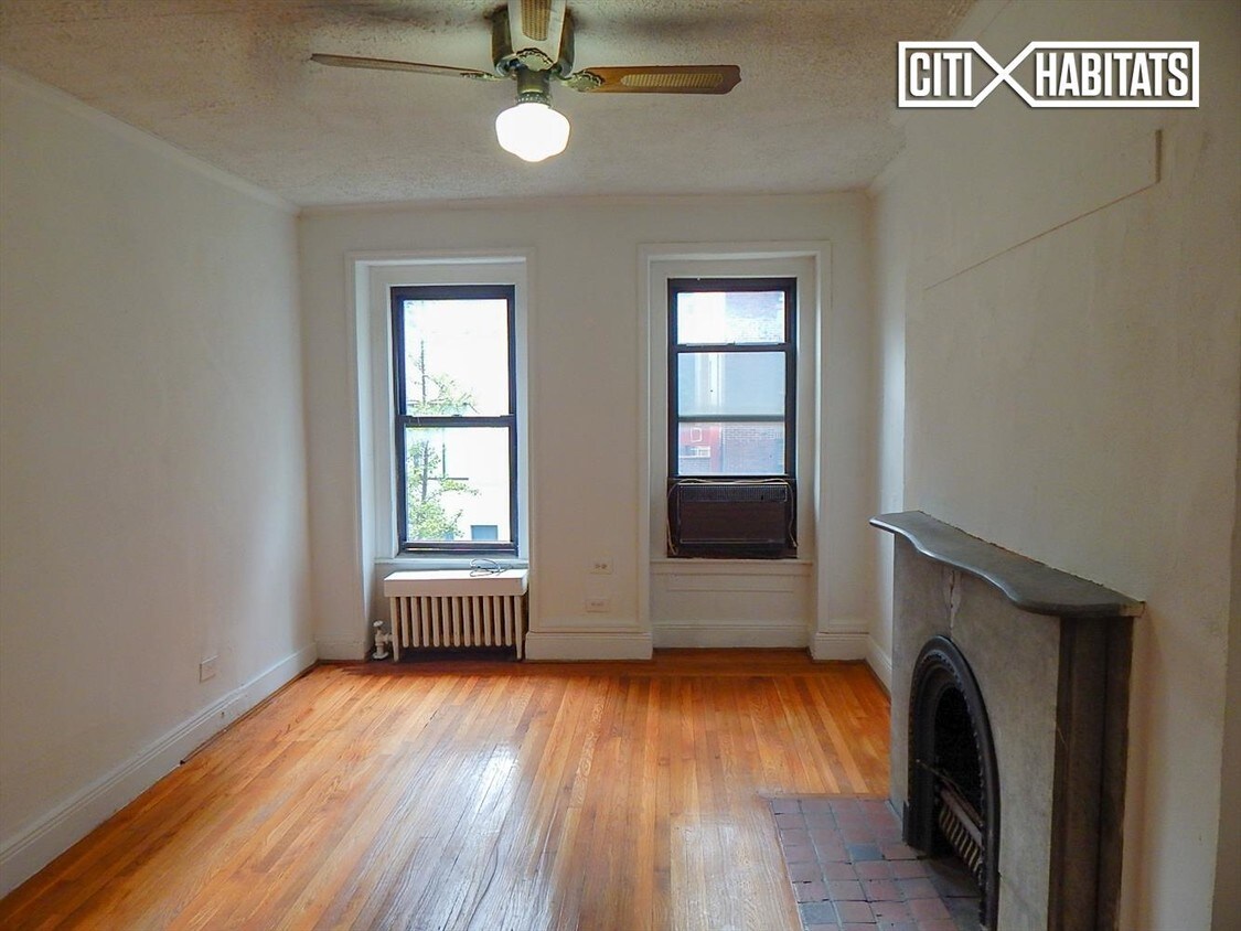Primary Photo - 239 E 51st St