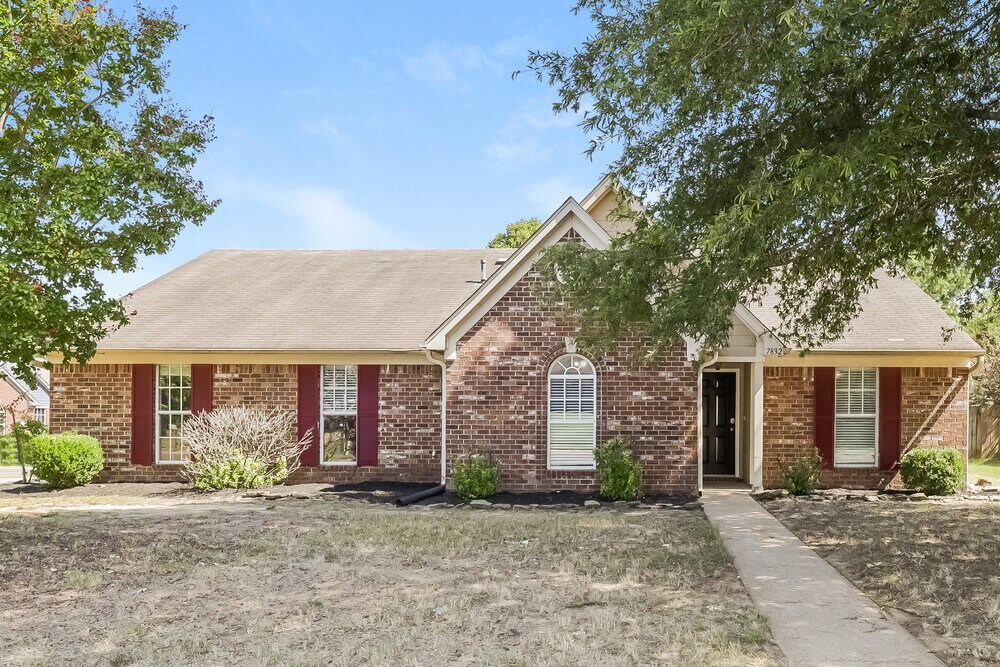 Foto principal - 7832 Sarah Ann Dr S