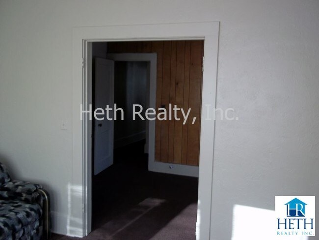 Building Photo - 1257 McDuff Ave S