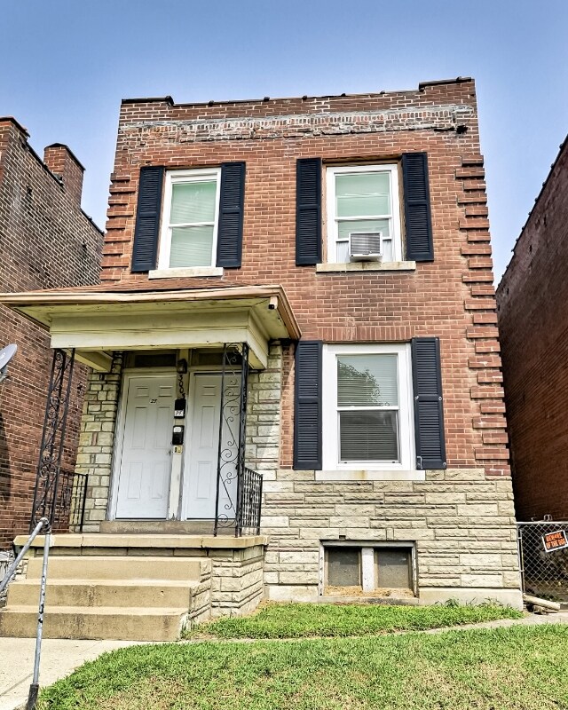 Primary Photo - 3003 Miami St