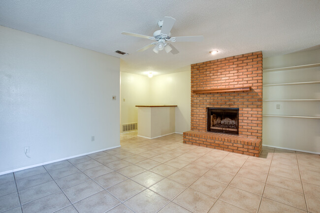 Building Photo - 4823 Fletcher Ave