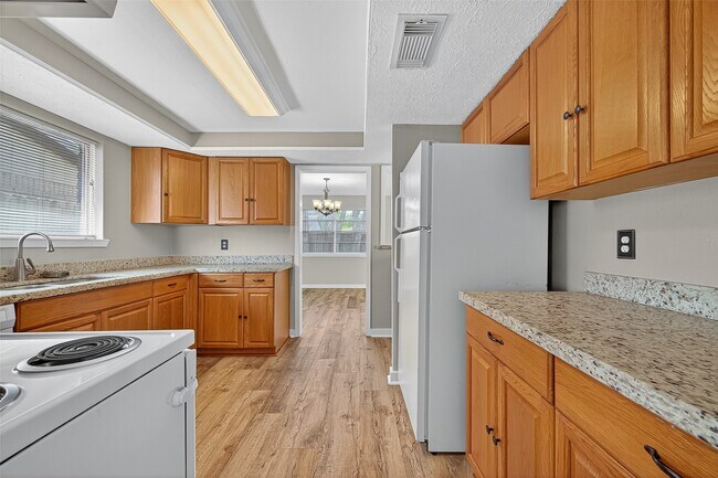 Foto del edificio - 10402 Gulfstream Ln